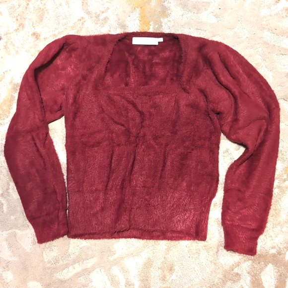 Sweater - Picture 1 of 3